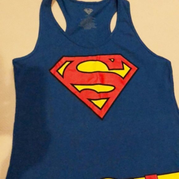 Dress Supergirl junior new size 2XL(19) 50% cotton 50% polyester TM & DC Comics - Picture 2 of 3